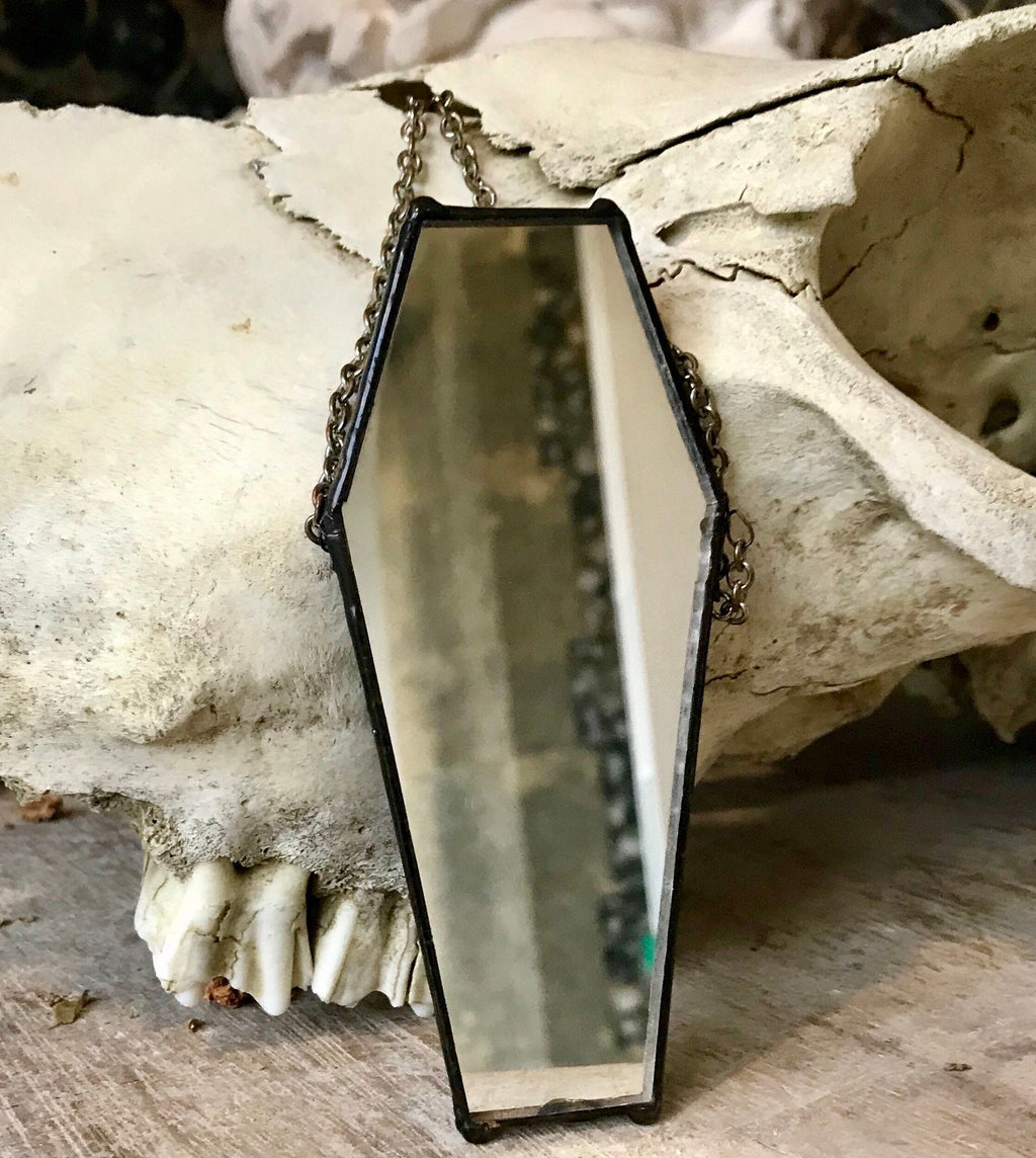 Gothic Coffin Mirror in recycled glass, Chaos Wall Decor, Goth Gift (12cm)