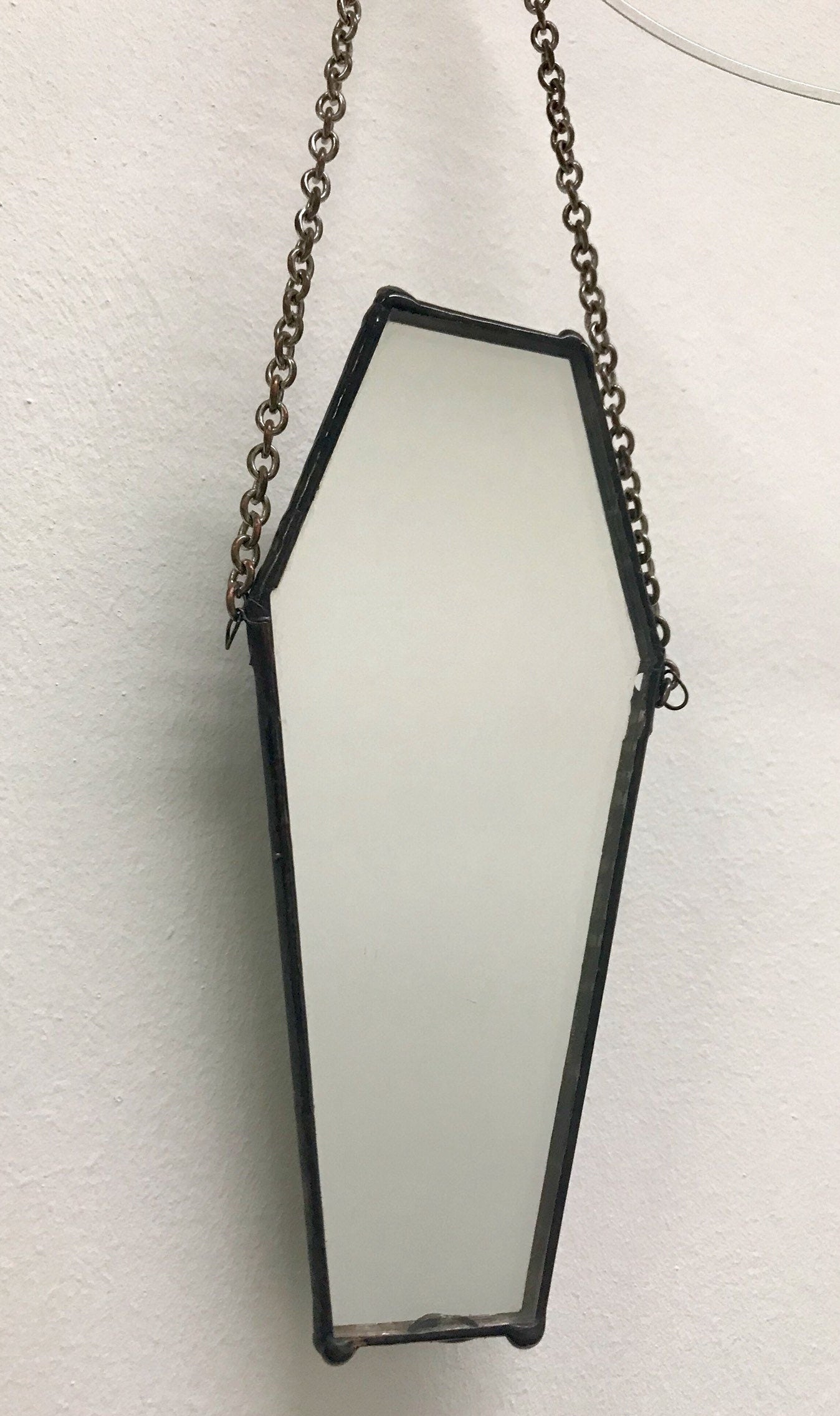 Gothic Coffin Mirror in recycled glass, Chaos Wall Decor, Goth Gift (12cm)